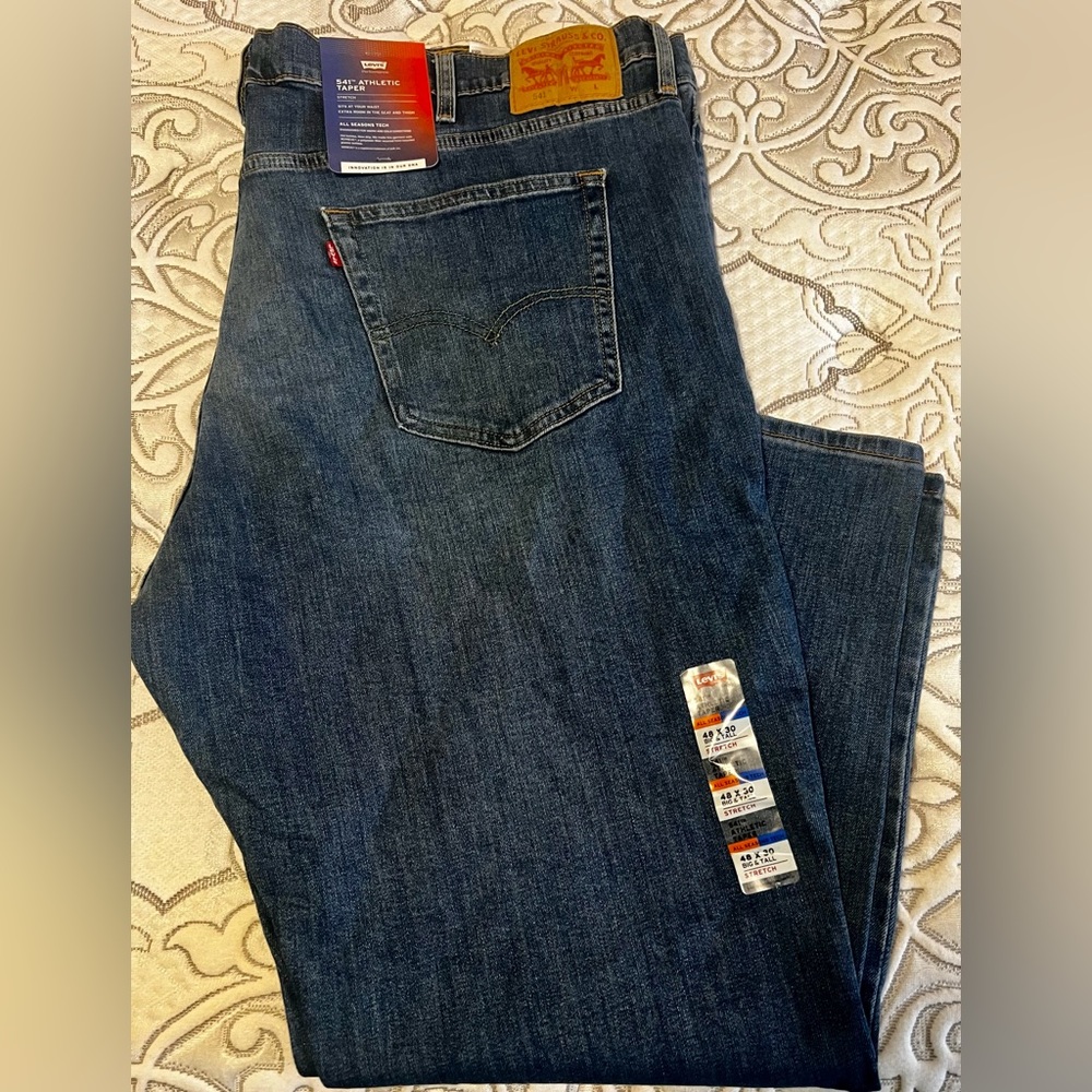 LEVI’S Men's 541 Athletic Stretch Taper Fit Jeans - 48 X 30 - $79.50 Retail